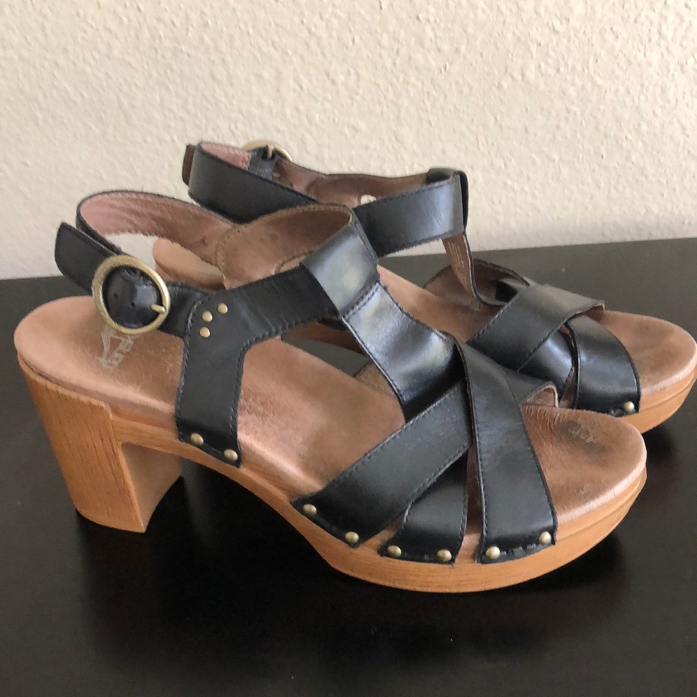 Dansko Women's Black Daniela Sandal (Size 41, US 10/10.5)